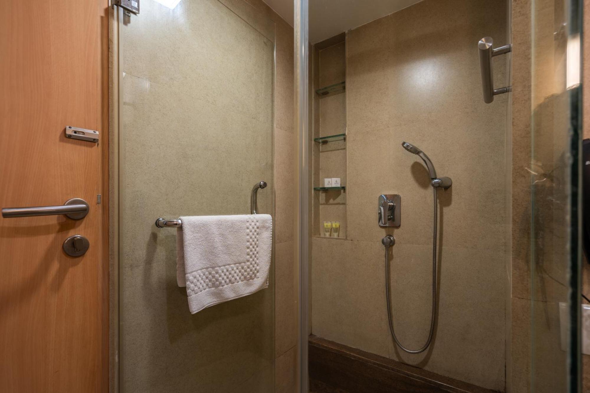 Hotel Gcc North Side Mira-Bhayandar Zewnętrze zdjęcie